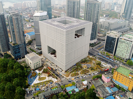 아모레퍼시픽, 국내 민간기업 최초 글로벌 RE100 달성 공식 검증
