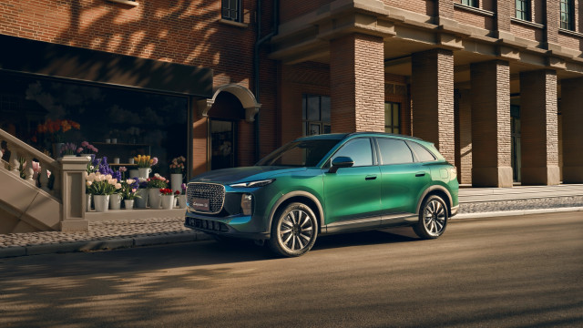 챔피언의 철학을 도로 위에 담다… LEPAS L8 PHEV, 우아한 모빌리티의 새로운 기준 제시