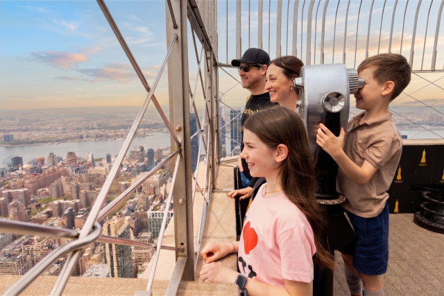Empire State Building Observation Deck Debuts New Family Bundle Ticket Options